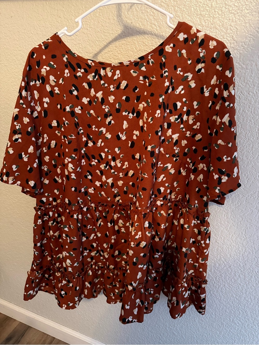 SHEIN Rust Multi-Spot Peplum Short Sleeve Blouse